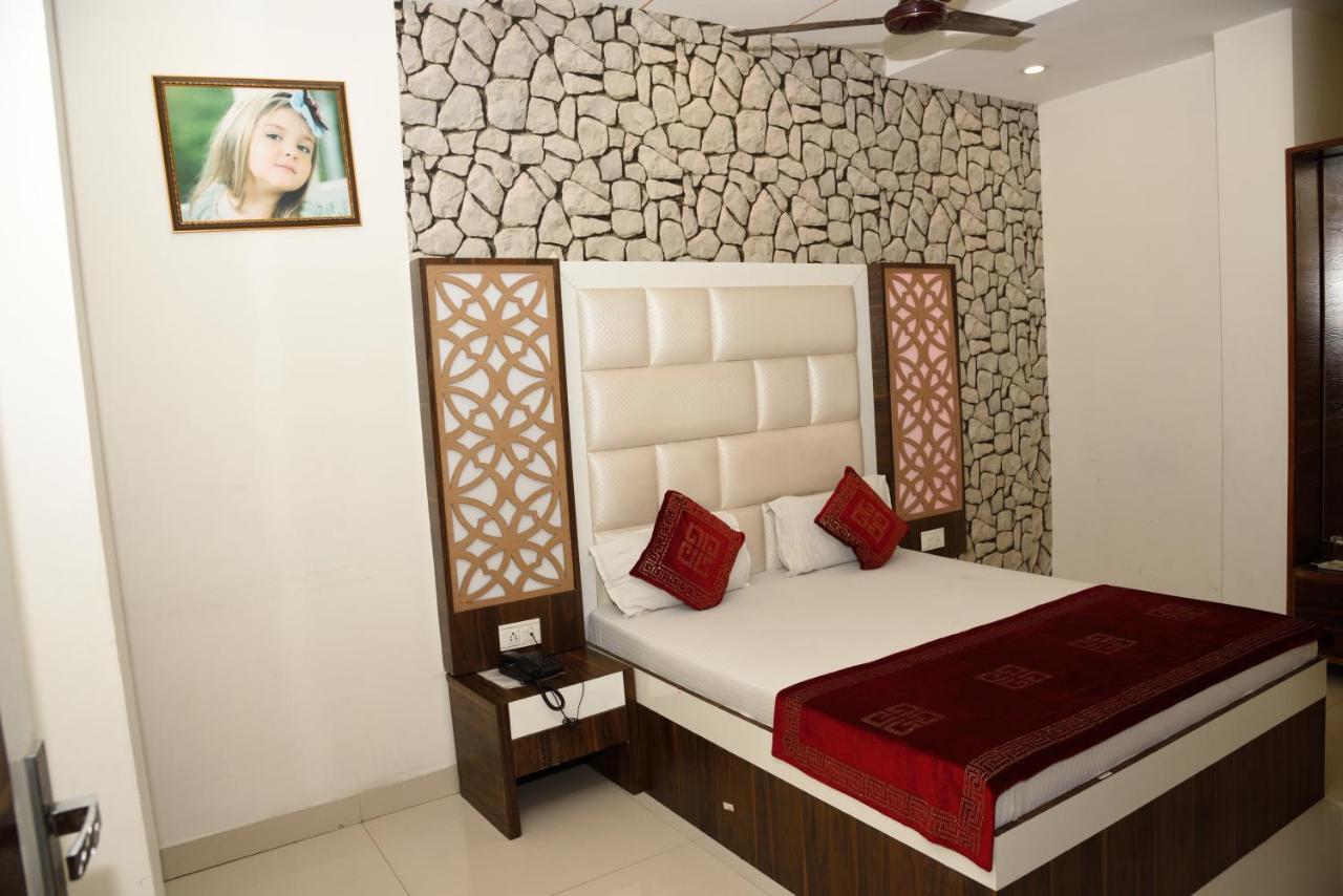 Hotel Robin Inn Amritsar Exterior foto